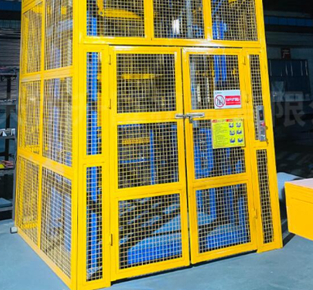 盘山货梯可以安装在室外吗