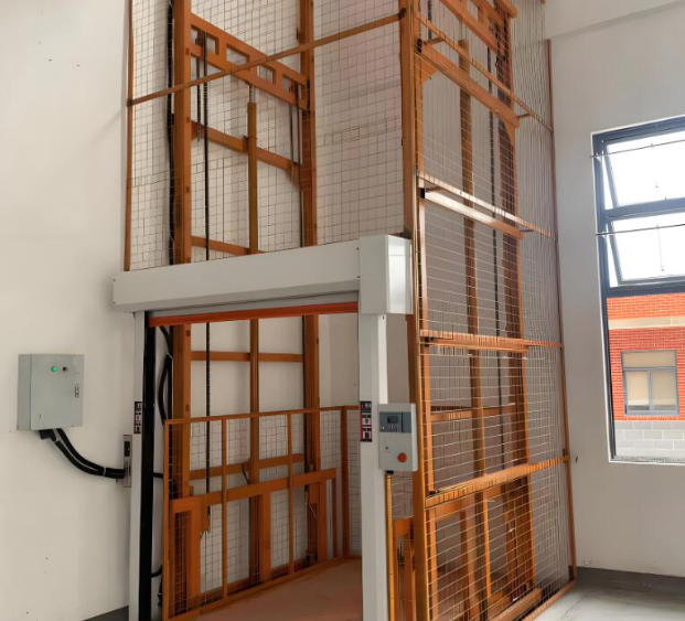 盘山升降货梯是特种设备码